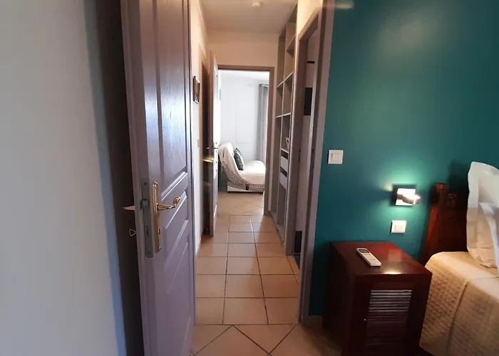 Casa Regina Проприано
